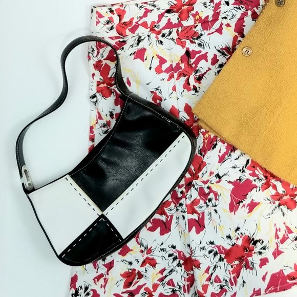 FIND THESE BEAUTIES & SO MUCH MORE IN MY CLOSET! - Picture 4 of 5